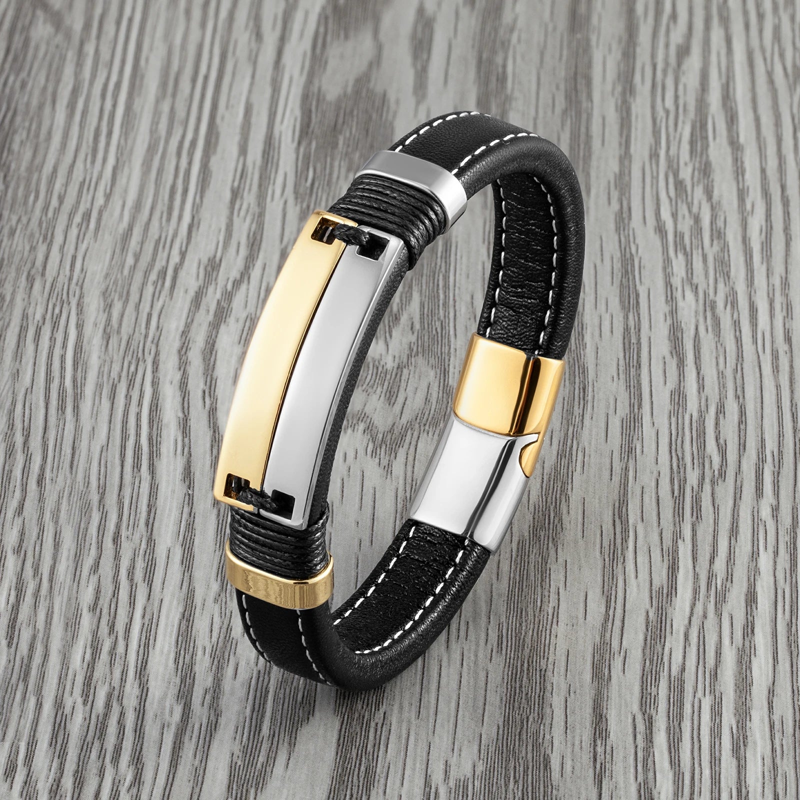 Pulseira Masculina de Dupla Fileira com Corda de Couro